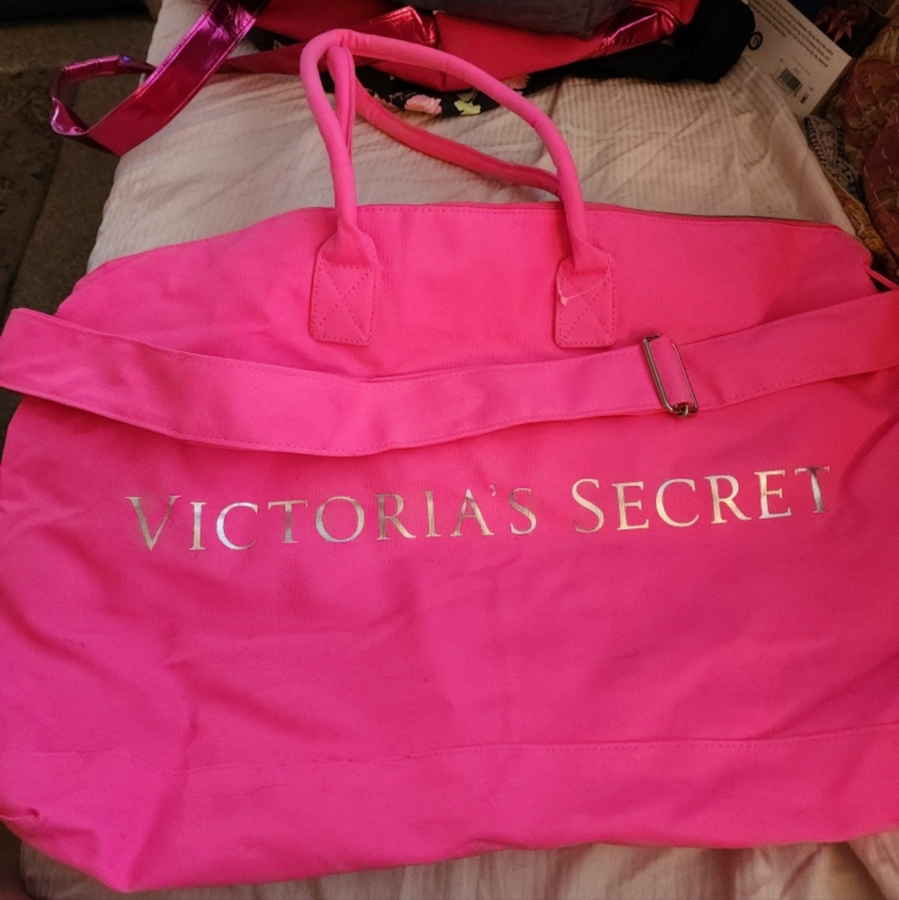 Victoria's Secret travel/gym bag